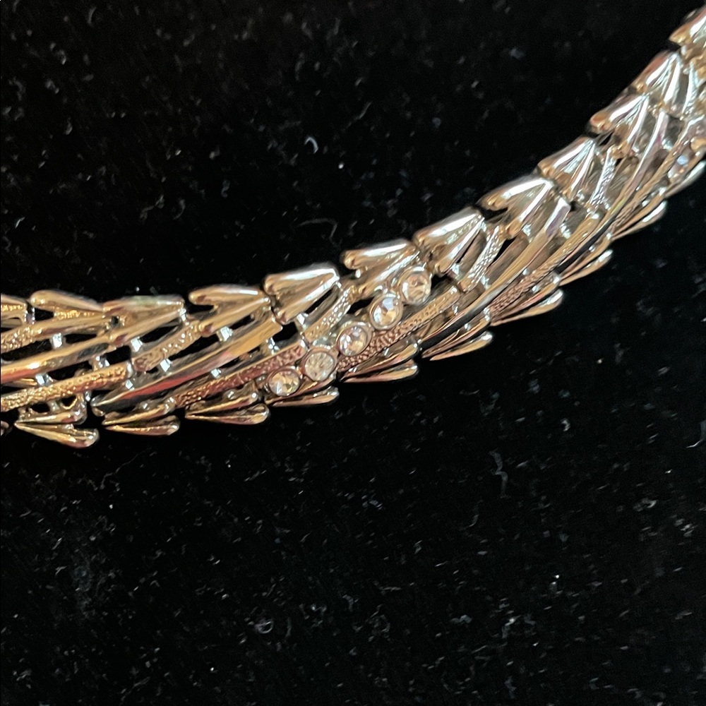 Vintage Trifari Crown 60s Silver tone  Chain Necklace - Picture 4 of 10